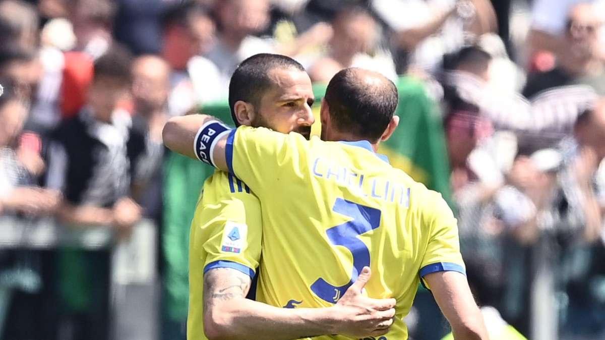 IL QUINTO ELEMENTO - LA GARA DEI SALUTI IN UN SERATA DA ITALJUVE