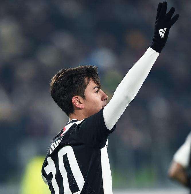 Juve su Twitter: "Dybala unico a segnare in 4 competizioni stagionali"