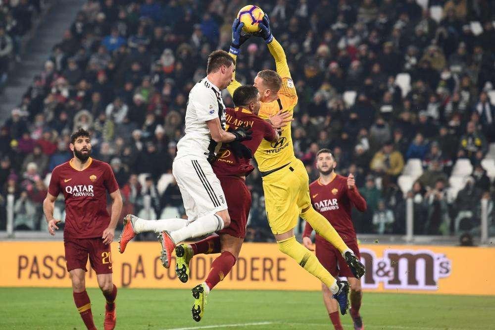 Camoranesi a DAZN: “Ridicolo annullare il gol di Douglas Costa”