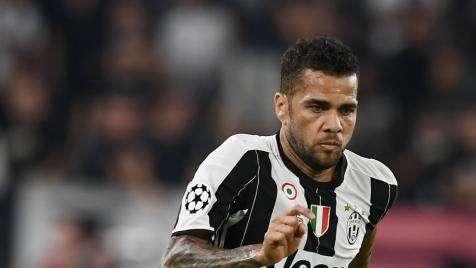 LIVE - DANI ALVES: "Sono venuto a Torino per sognare di vincere la Champions con la Juve. Higuain può farci fare il salto di qualità, ma abbiamo tanti bravi giocatori. Serie A più tattica della Liga"