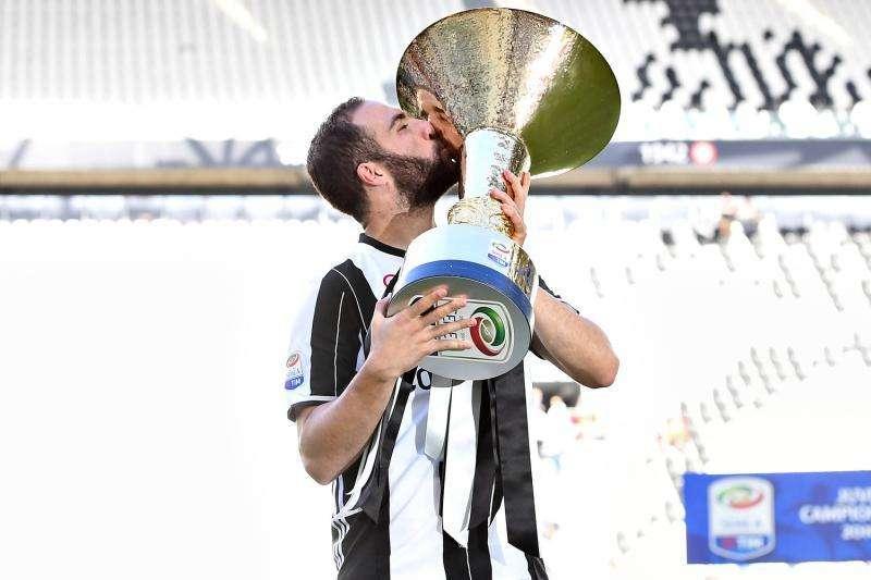 LIVE MEDIA DAY - HIGUAIN a Premium: "È il momento di vincere la Champions, sono dieci mesi che lavoriamo per questo"