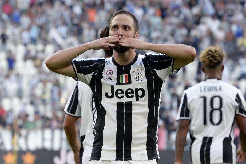 LIVE TJ - JUVENTUS-CAGLIARI 4-0 - Rugani, Higuain, Dani Alves e autogol Ceppitelli: poker bianconero! Buffon out
