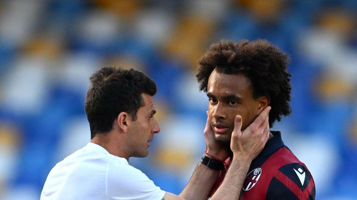 Gazzetta - Il Milan insiste per Zirkzee