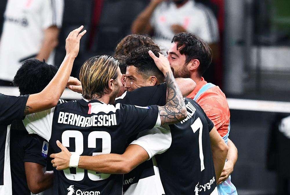 FESTA OPPURE NO? SE ARRIVA, VOGLIAMO UN GRANDE PARTY