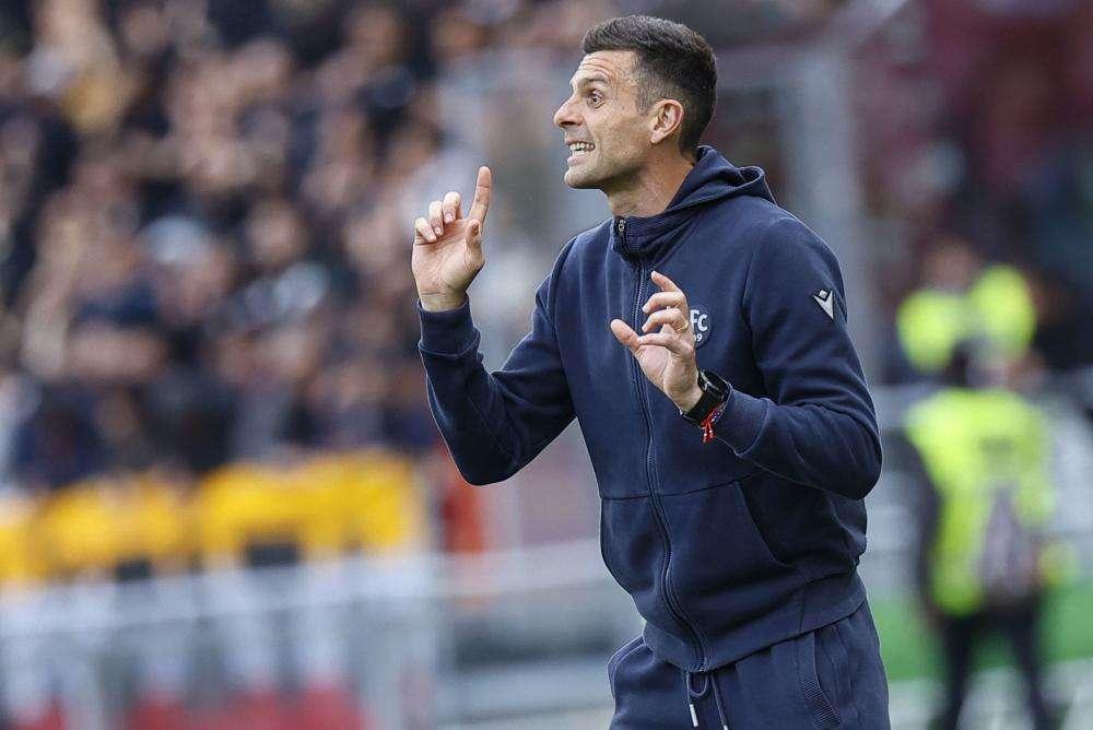 Calcio: il Bologna riflette sul futuro di Thiago Motta