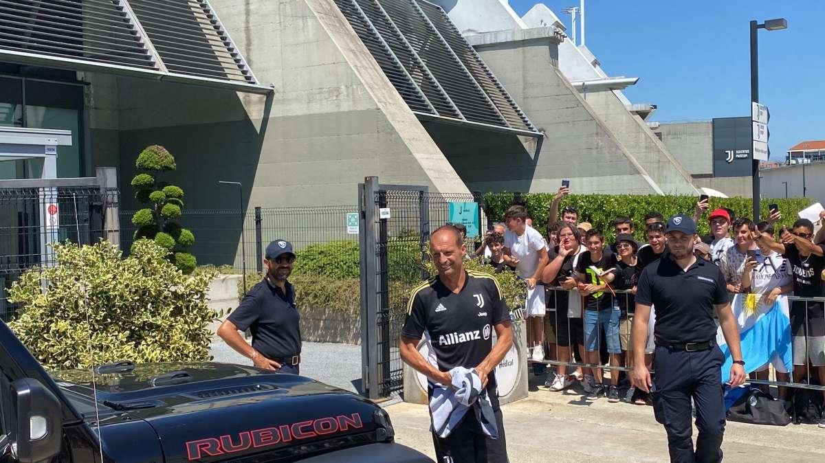 Gazzetta - Oggi i bianconeri tornano in Italia 