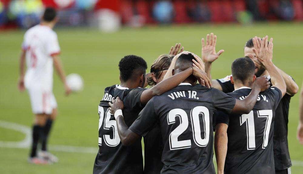 Il Real Madrid vince a Siviglia, Zidane può respirare