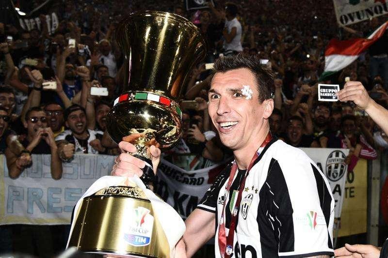 Sportmediaset- Il Besiktas offre 7 milioni di euro all'anno a Mandzukic, il croato spinge per il rinnovo