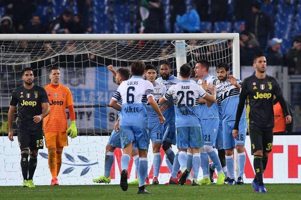SZCZESNY SU INSTAGRAM: “Combattere uniti fino al triplice fischio finale”