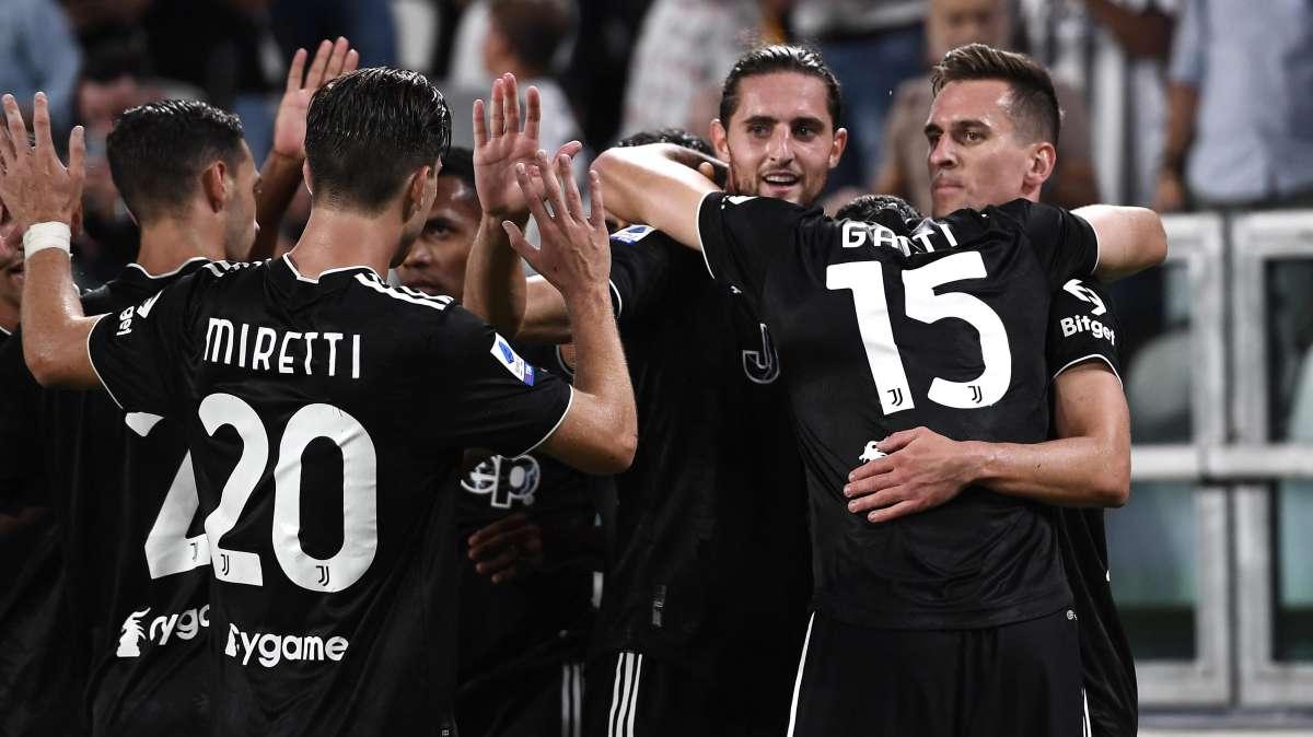 La Juventus su "Twitter": "Siamo tornati"