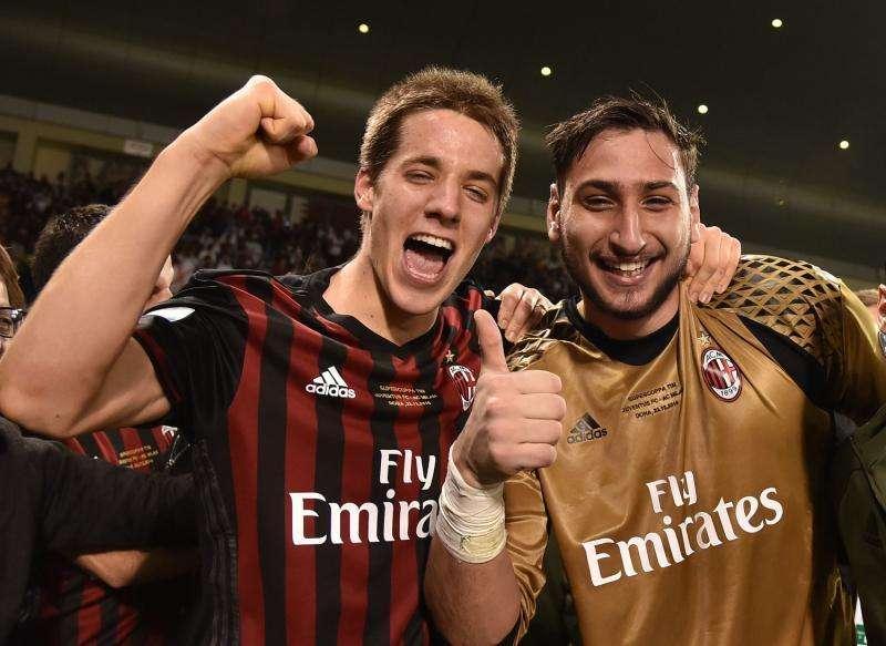 Donnarumma, Raiola chiede 4,5 milioni di euro a stagione per rinnovare con il Milan
