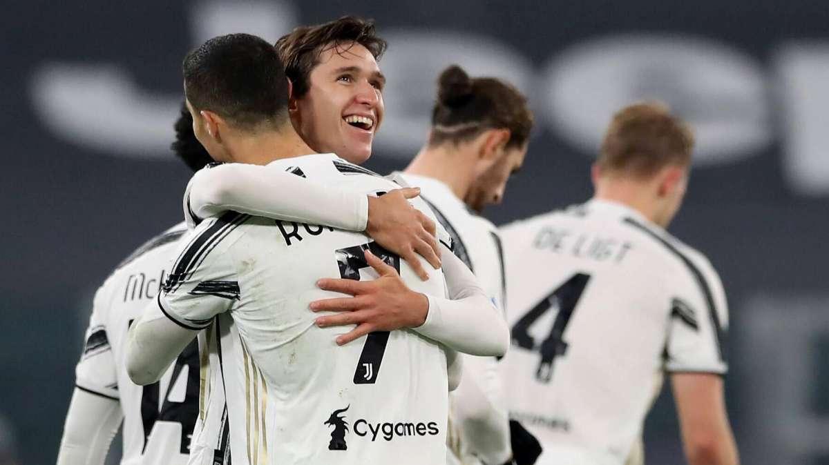 Di Caro: "All'Inter bastano due mezzali per volare e schiantare una Juve che però non è fuori dai giochi"