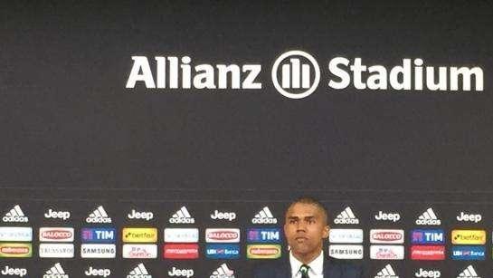 DOUGLAS COSTA: "Alla Juve per vincere tutto, anche la Champions"