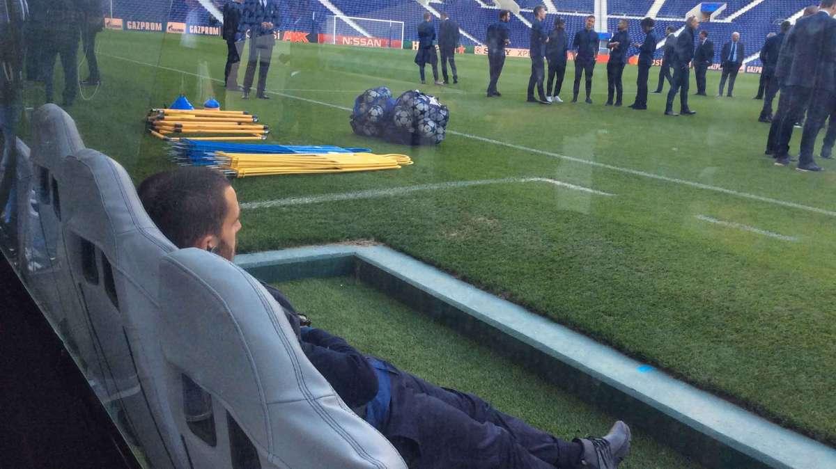 Bonucci in punizione: in panchina nel walk around, fuori con il Porto