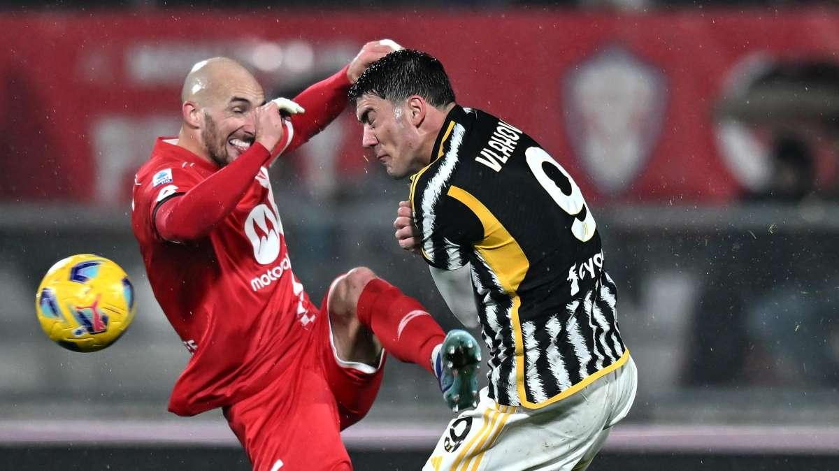 Vlahovic, la Juve vuole il rinnovo anche per renderlo più "appetibile" sul mercato