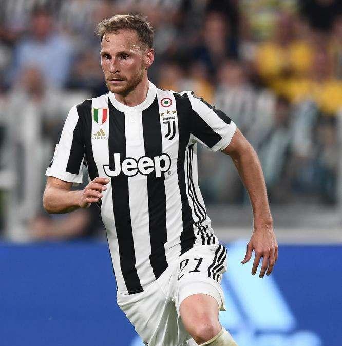 QUI LOKOMOTIV - Spazio al 4-5-1 contro la Juventus: in campo l'ex bianconero Howedes