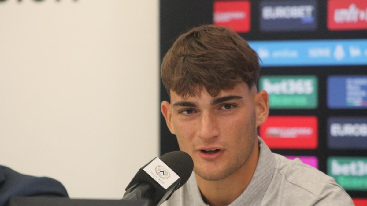 Qui Udinese - Nunziante: "Partenza per Torino il giorno della gara? Spero non influisca sul risultato. Non lottiamo per la salvezza, guardiamo avanti"
