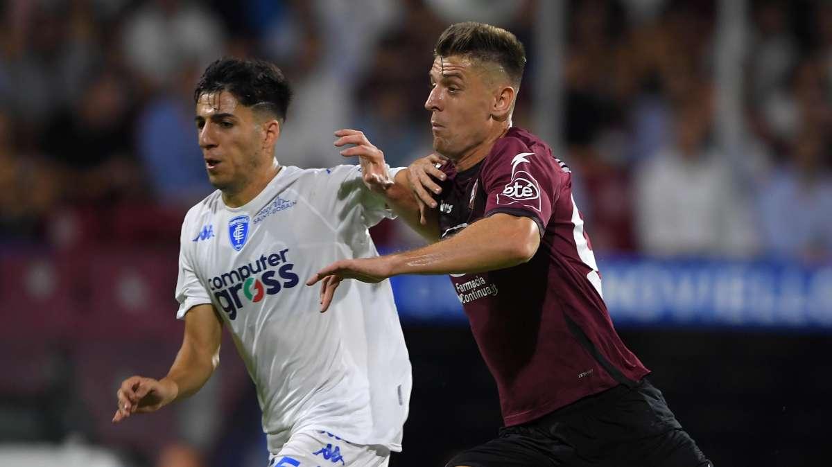 Parisi, sfida a tre