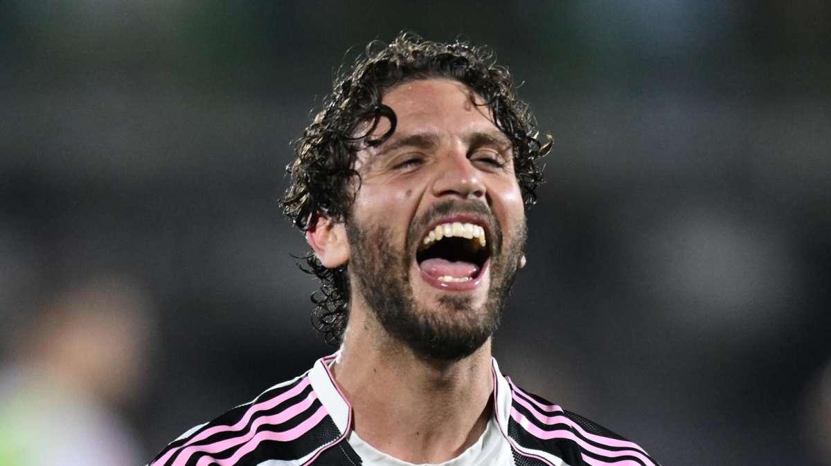 LOCATELLI a Mediaset: "Abbiamo dato tutto contro una squadra fortissima. Ora stacchiamo e ricarichiamoci la prossima stagione"