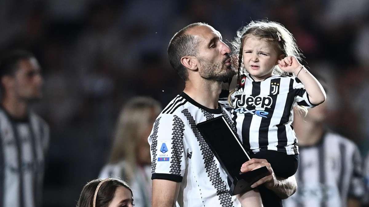 CHIELLINI a SKY: "La Juve ha bisogno di ripartire e i giovani devono prendersi responsabilità. Mia scelta accelerata da mancata qualificazione al Mondiale"