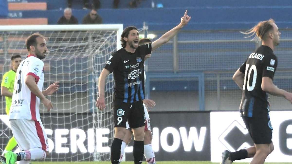 UFFICIALE - Latina, Mastroianni in nerazzurro anche nella stagione 2024/25