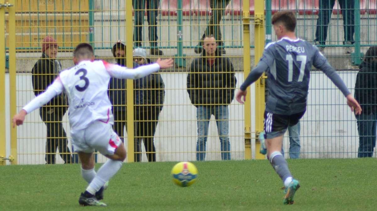 Latina, a Cascia Di Donato ha fatto giocare Bertini e Perseu