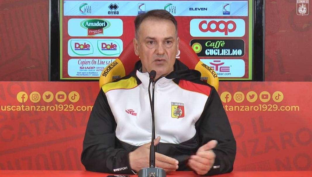 Catanzaro-Latina, Vivarini: "Nerazzurri senza pensieri e con gran qualità. Sarà una partita complicata"