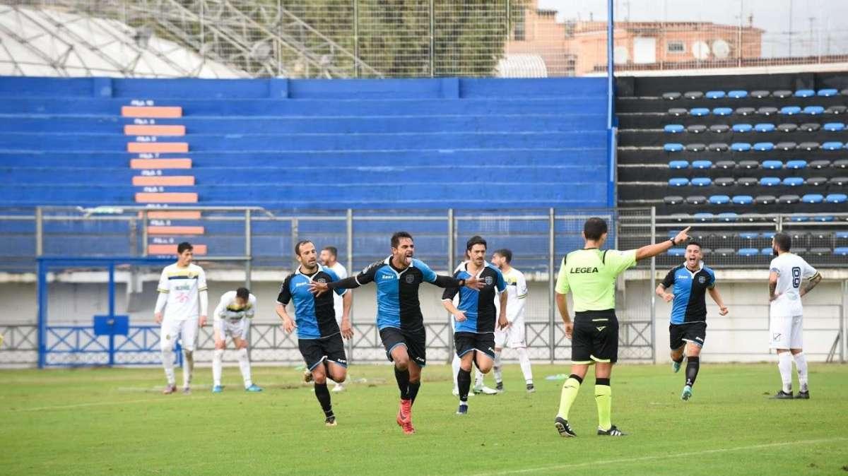 Serie D, calendario fermo: fino al 22 novembre  si giocano solo i recuperi