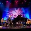 Castiglione, domenica sera in piazza Dallò tribute band Elton John