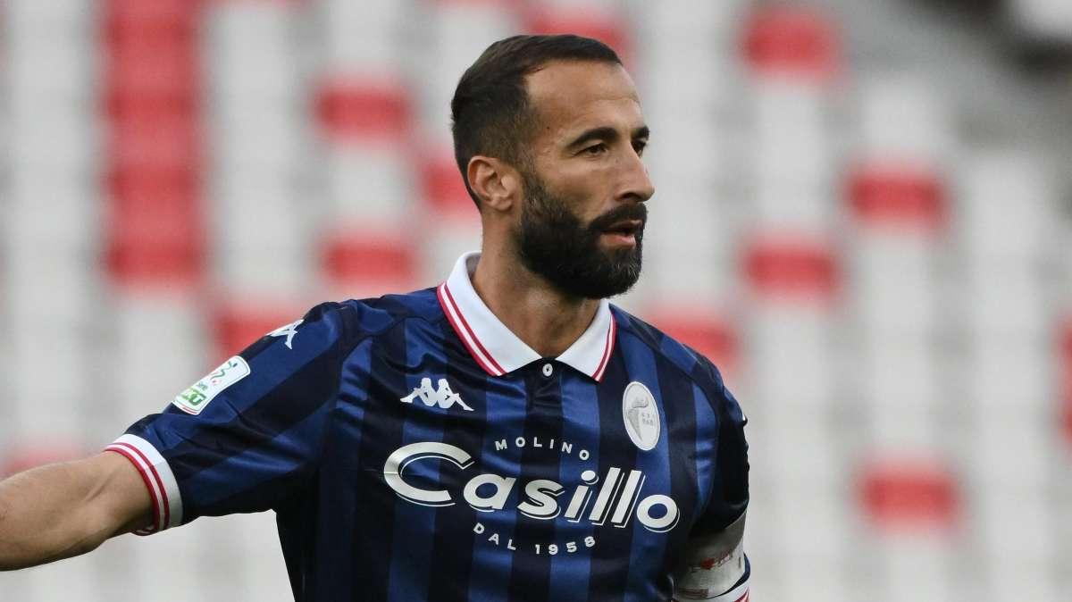 Bari, Di Cesare: "In campo con identità e cattiveria"
