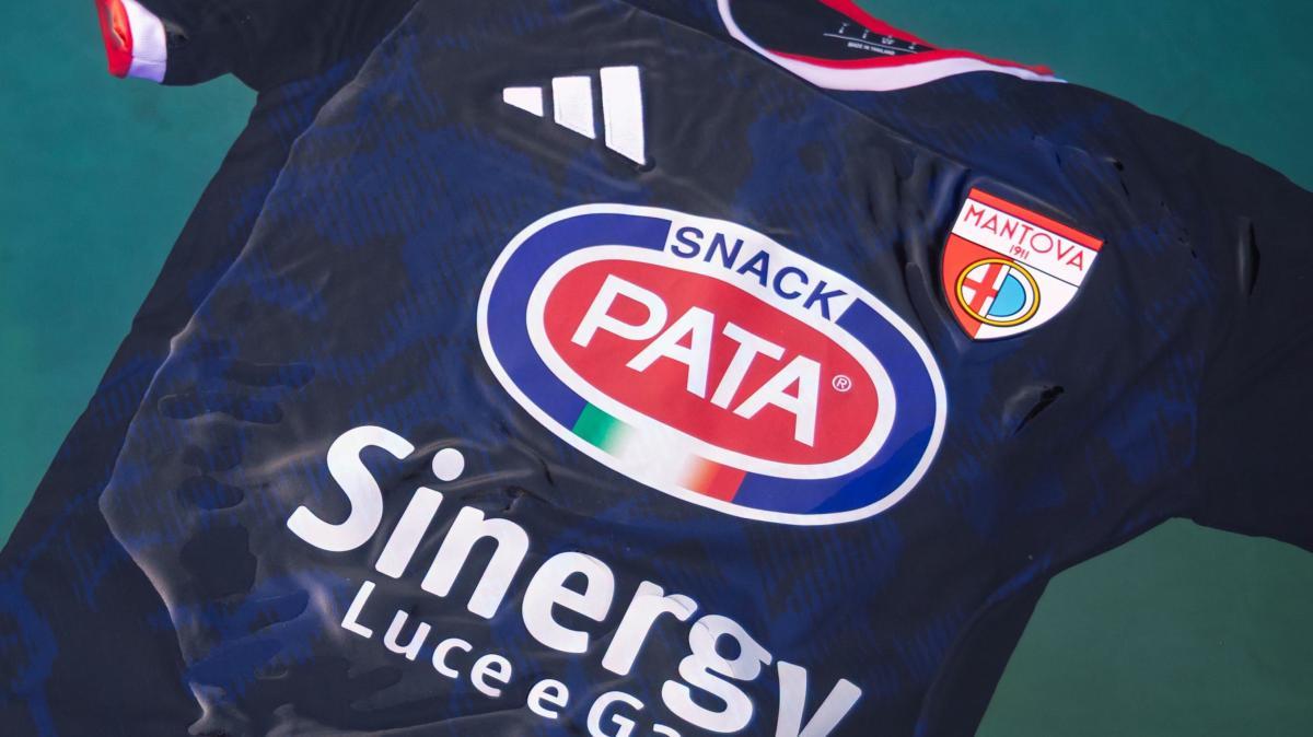 Mantova, la terza maglia è un omaggio al fior di loto