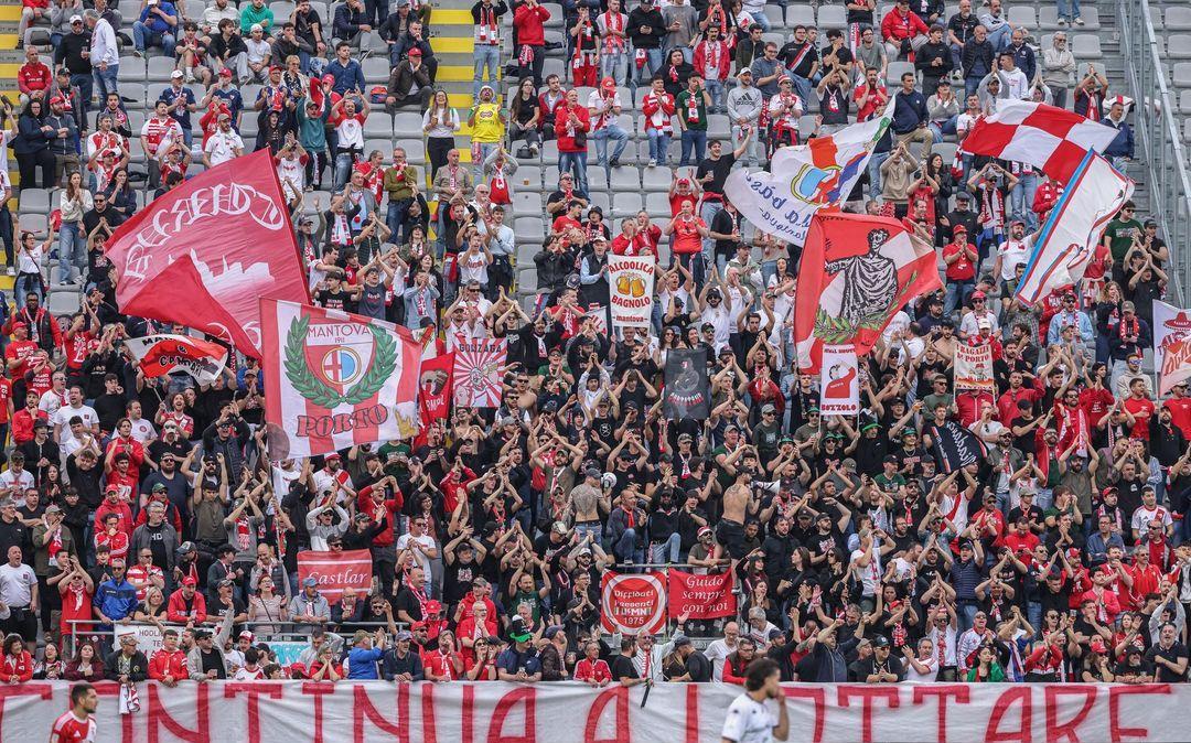 Invasione biancorossa all'Olimpico: 2000 tifosi del Mantova