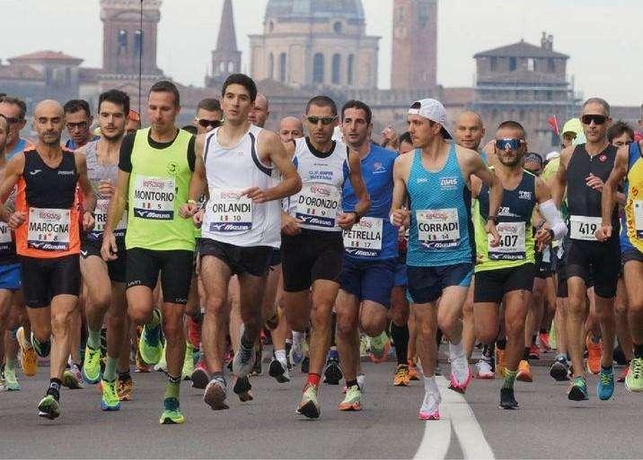 Mantova, domenica Half Marathon da ponte San Giorgio a piazza Sordello