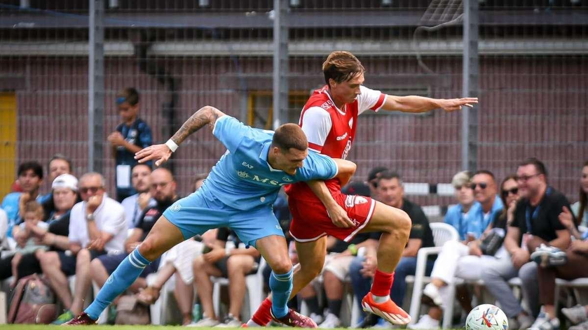 SPECIALE - Napoli, tris al Mantova: poi reazione biancorossa