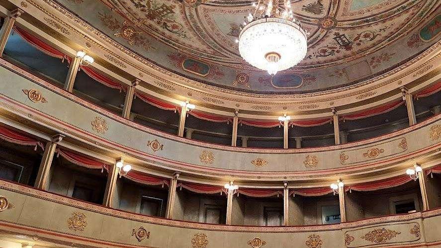 Teatro Sociale, la nuova stagione: sul palco grandi attori ed operetta