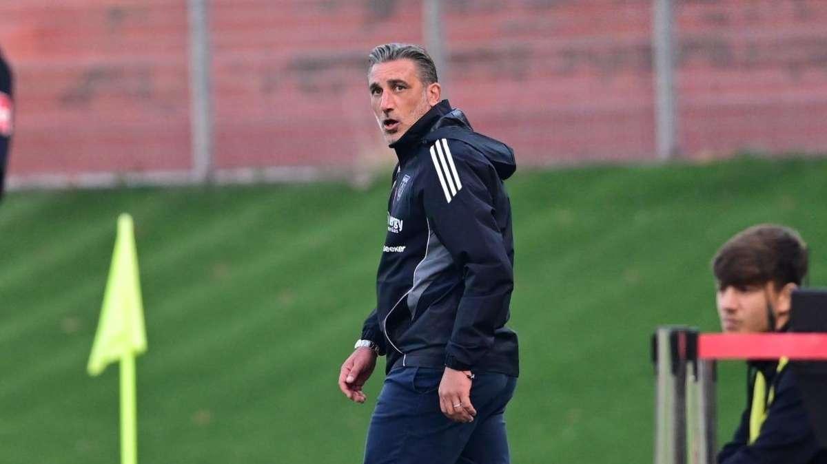 Modesto: "Nel primo tempo quasi perfetti, colpa mia gestione dei cambi"