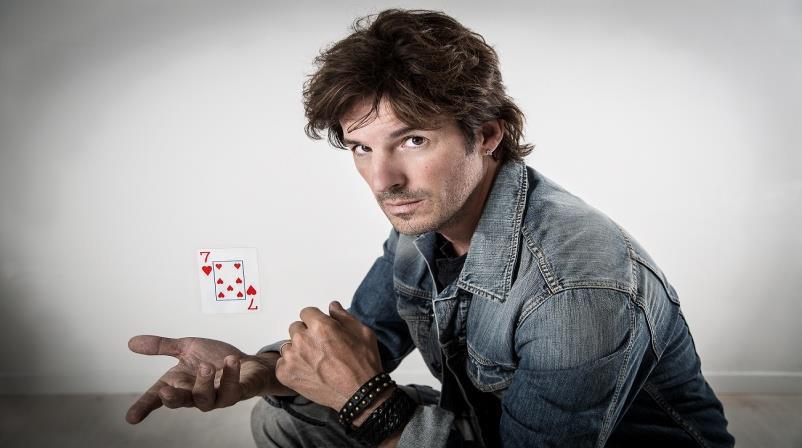 Castiglione Estate, tra musica e magia in compagnia del Mago Casanova