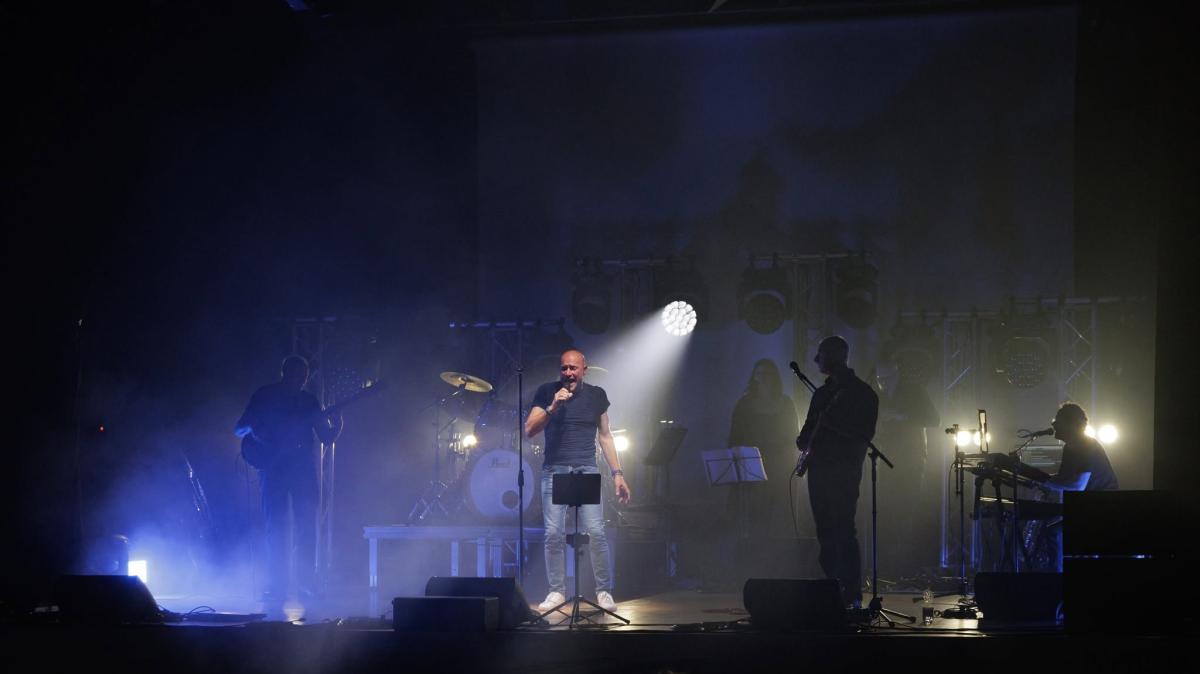 Tributo a Phil Collins & Genesis, domenica sera per Castiglione Estate