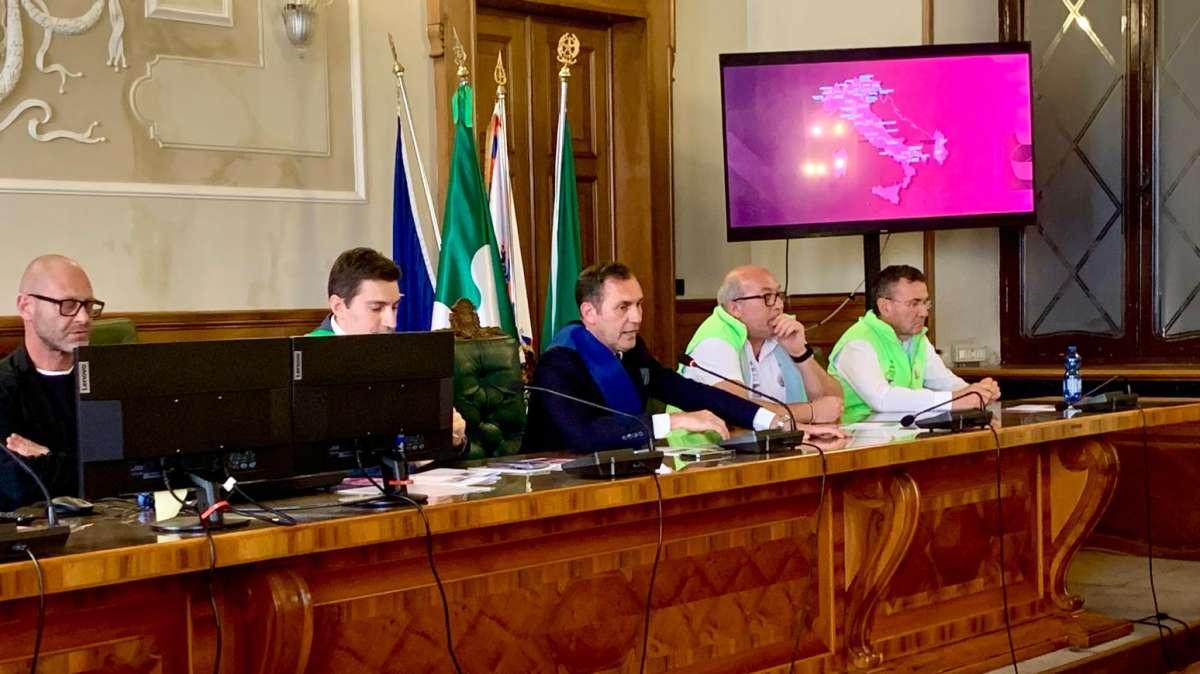 Giro d'Italia, presentazione tappa Viadana in Provincia 