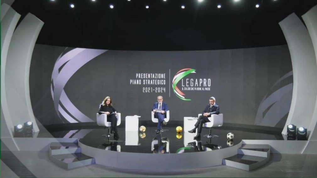 SPECIALE - Serie C, lunedì composizione gironi e calendario