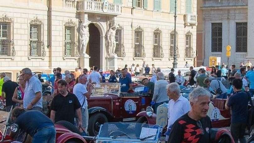 SPECIALE - Gp Nuvolari, si scaldano i motori in piazza Sordello