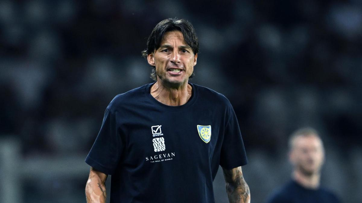 Carrarese, per mister Cioffi sfida da ex: arriva il Mantova