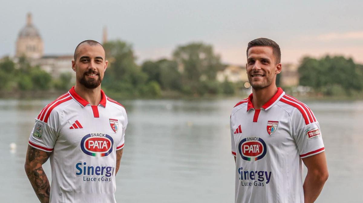 Mantova, nuova maglia senza la banda trasversale