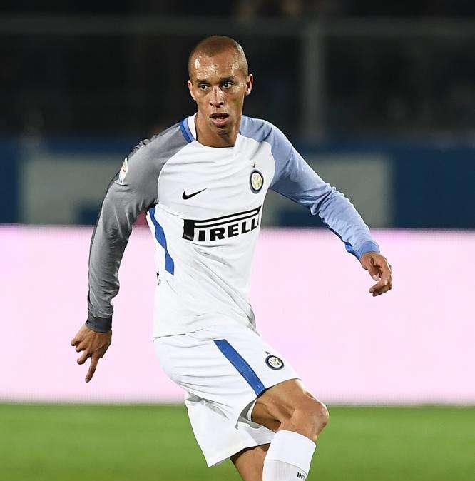 Brasile, la fascia cambia ancora: Miranda capitano contro il Belgio