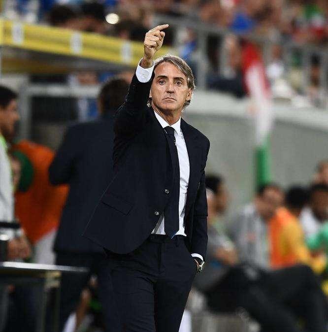 La Stampa: "Assaggio al Mondiale, Italia al test Francia"