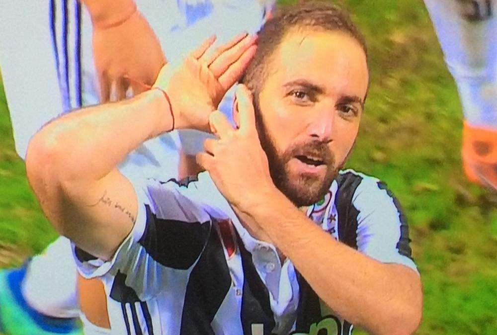 Higuain-Chelsea, ci siamo. Ma l'argentino vuole la buonuscita dalla Juve