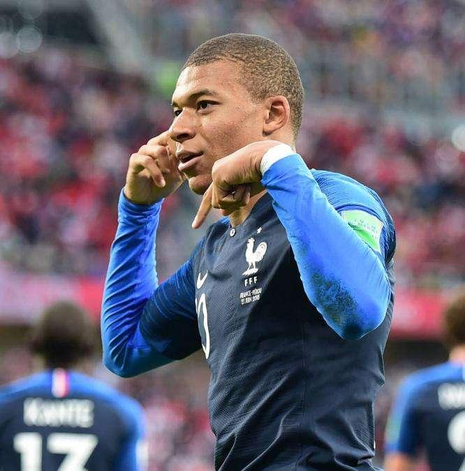 L'Equipe esalta Mbappè: "Monumentale"