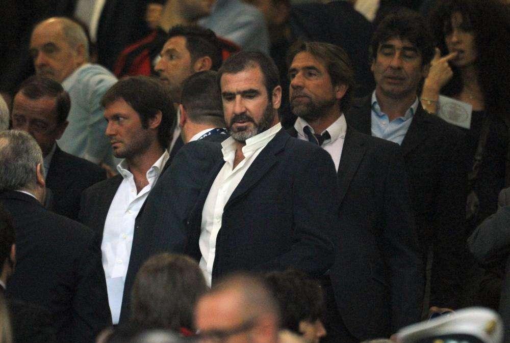 Cantona segue gli allenamenti del Perù: per la stampa sudamericana è una spia francese