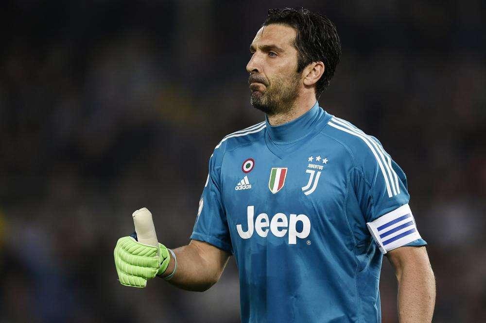 Italia, Buffon potrebbe giocare ancora: la decisione nei prossimi giorni 