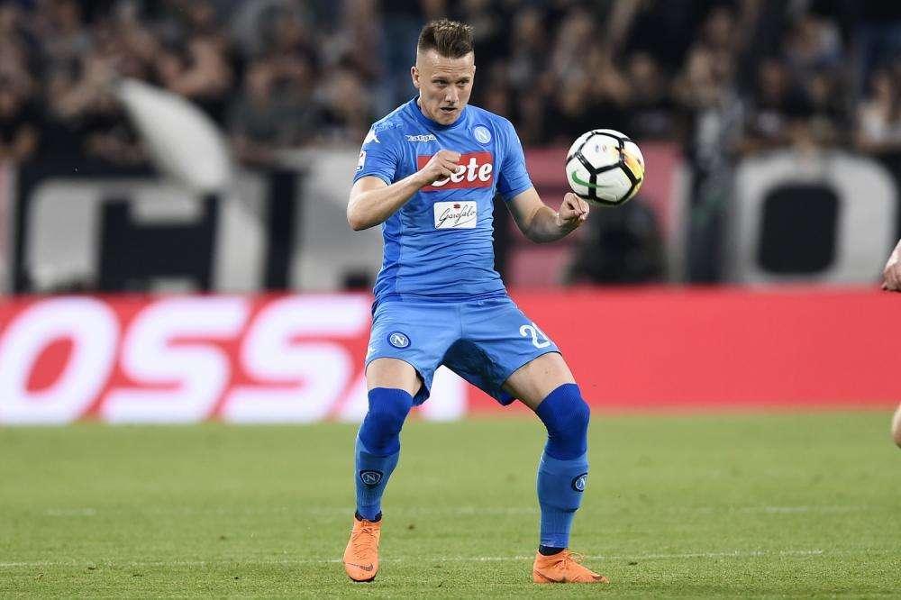 Polonia, Zielinski non si muove da Napoli: rinnovo, adeguamento e via la clausola